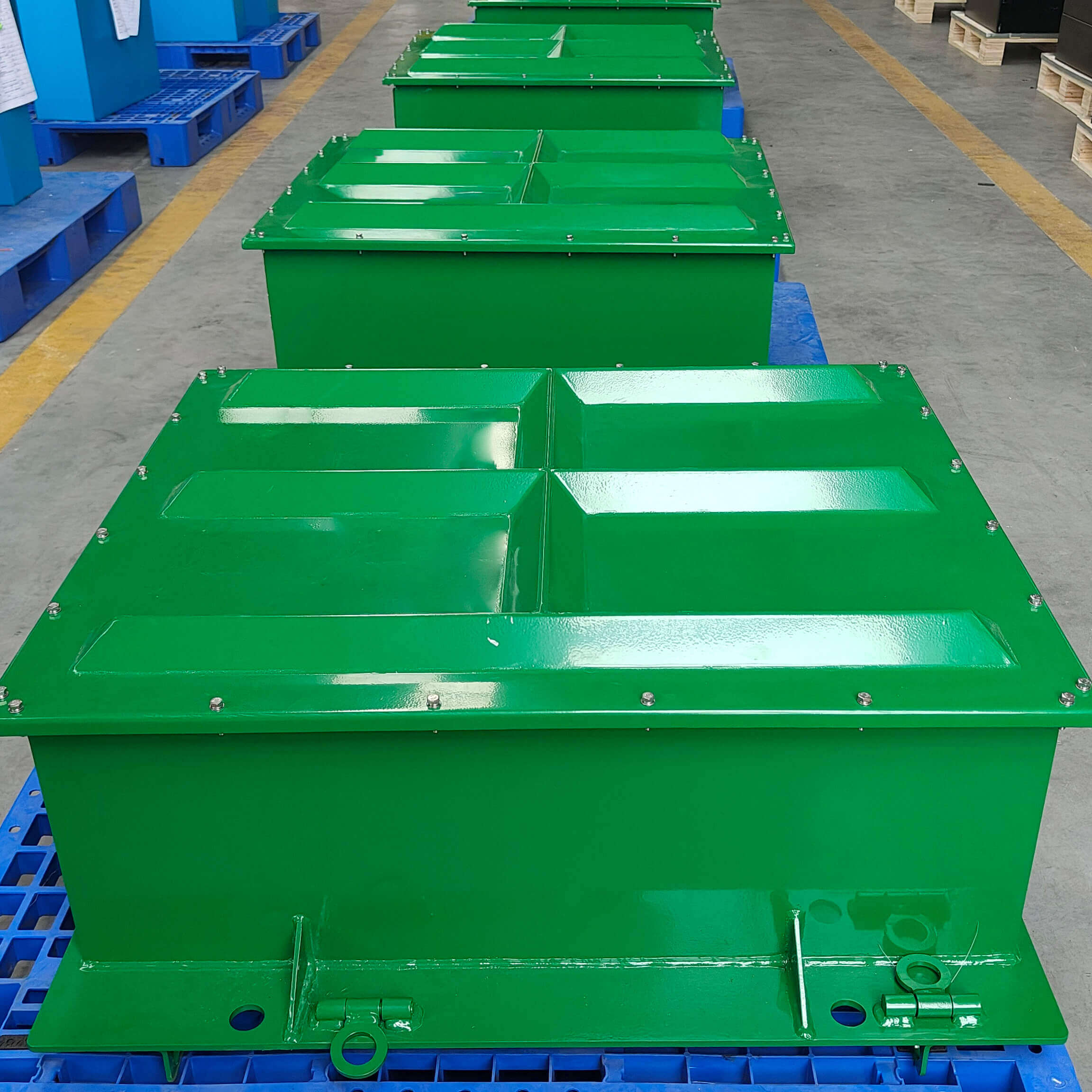 Polinovel 51.2V 315Ah Explosion-Proof Lithium Battery for Mining Trucks